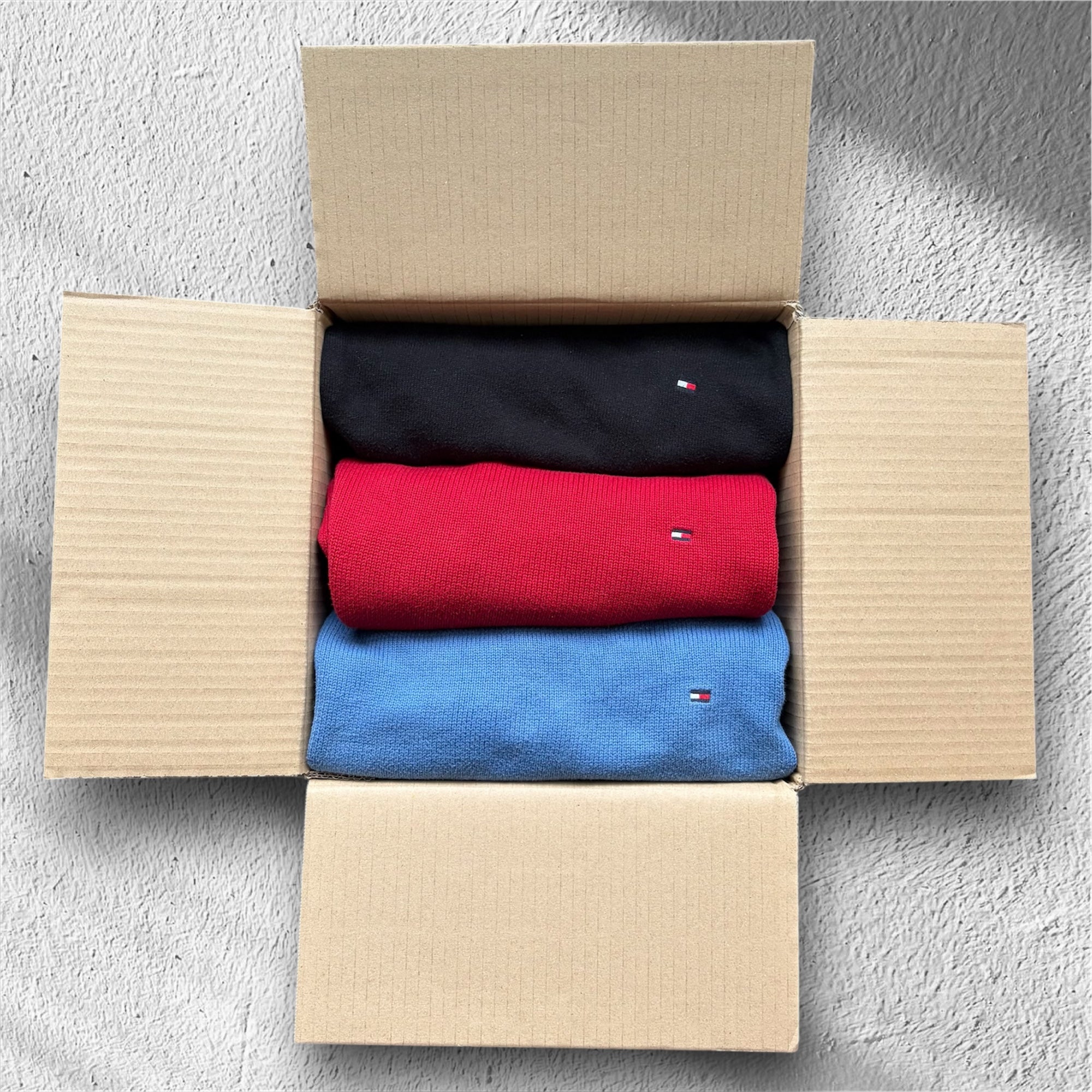 Tommy Hilfiger Sweater Box